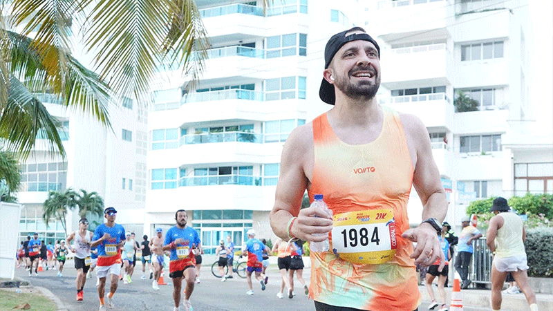 Stéphane en pleine course du Semi-marathon de carthagène
